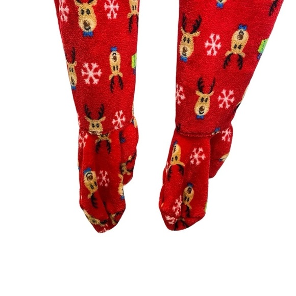 MACY'S Women's M CHRISTMAS HOLIDAY 1 PIECE FLEECE FOOTED PAJAMAS PHOTO Reindeer - Picture 7 of 13